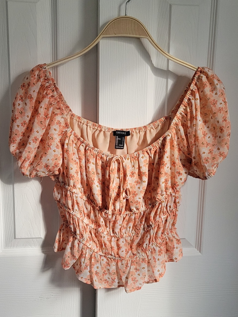Forever 21 Smocked Peach Orange Floral Puff Sleeve Milkmaid Boho Crop Top, Large
